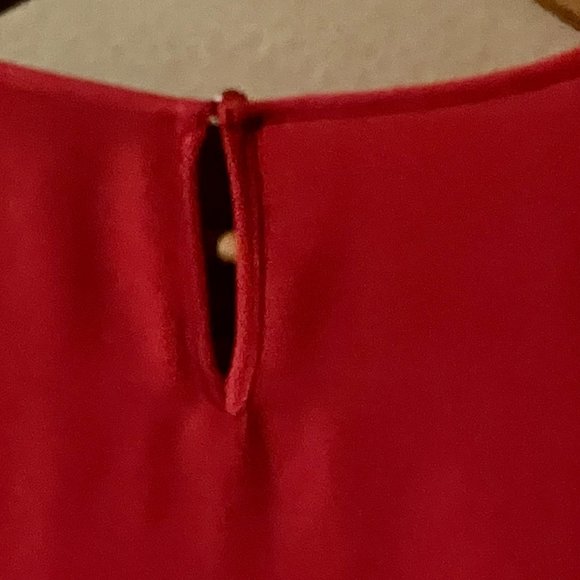 Like New APT. 9 Size Medium Long Sleeve Top in Candy Apple Red. - Picture 5 of 6
